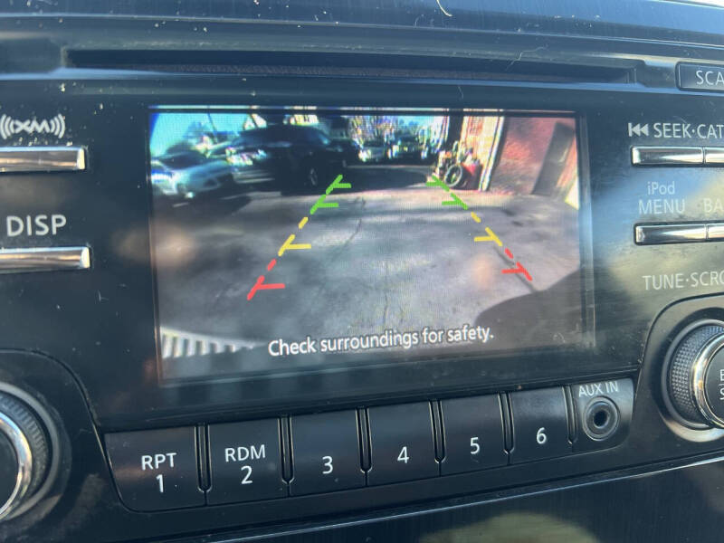 2014 Nissan Titan SV