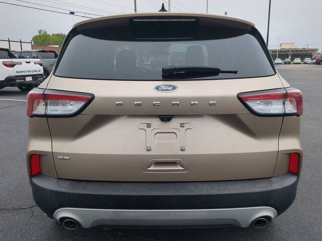 2021 Ford Escape SE