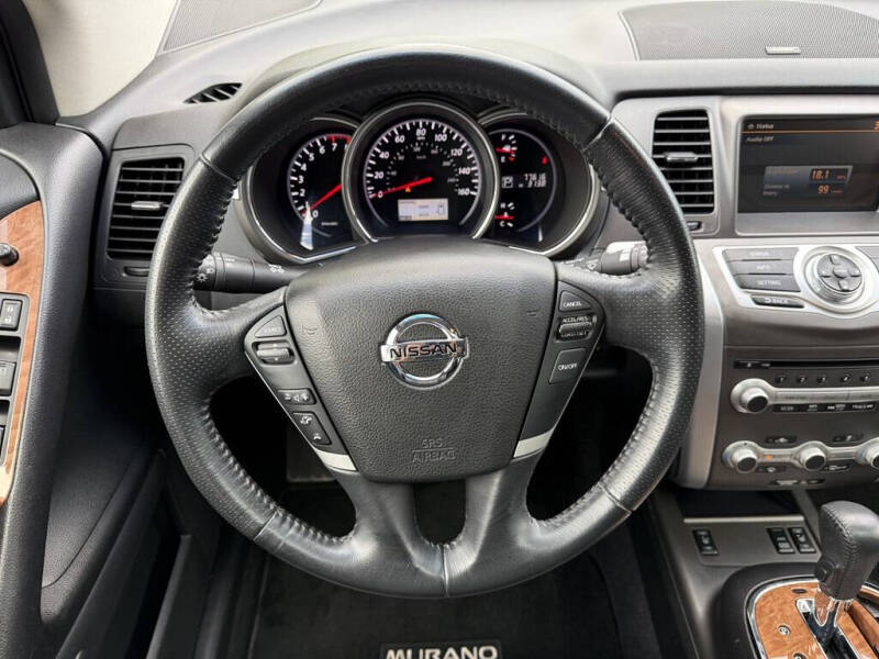 2012 Nissan Murano LE