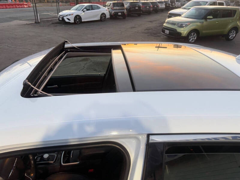 2019 Chrysler 300 Limited