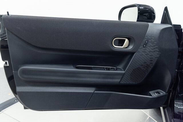 2025 MINI Hardtop 2 Door Cooper Signature Trim