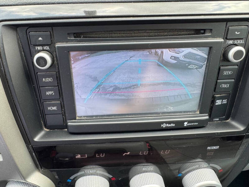 2014 Toyota Sequoia SR5