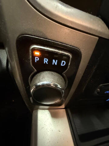 2015 RAM 1500 SLT