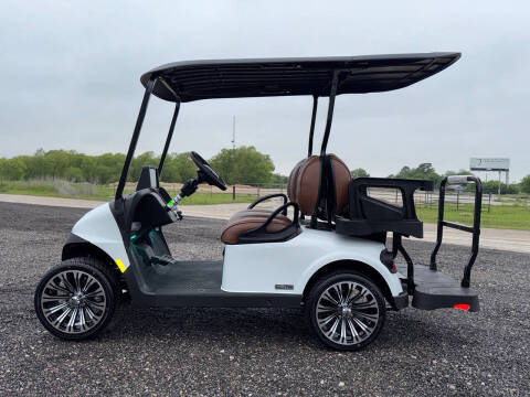 2026 E-Z-GO RXV 4