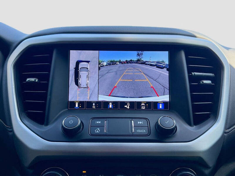 2022 GMC Acadia SLT