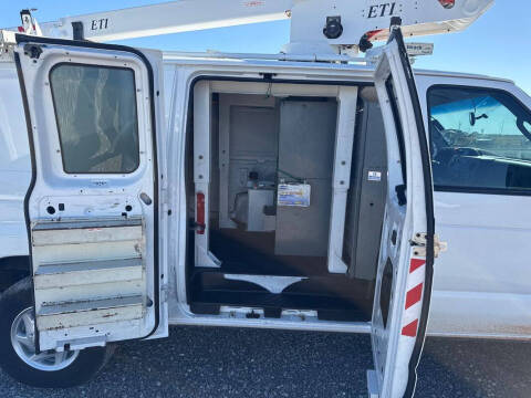 2011 Ford E-Series E-350 SD