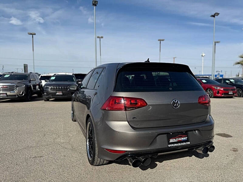 2017 Volkswagen Golf R 4Motion