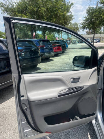 2017 Toyota Sienna