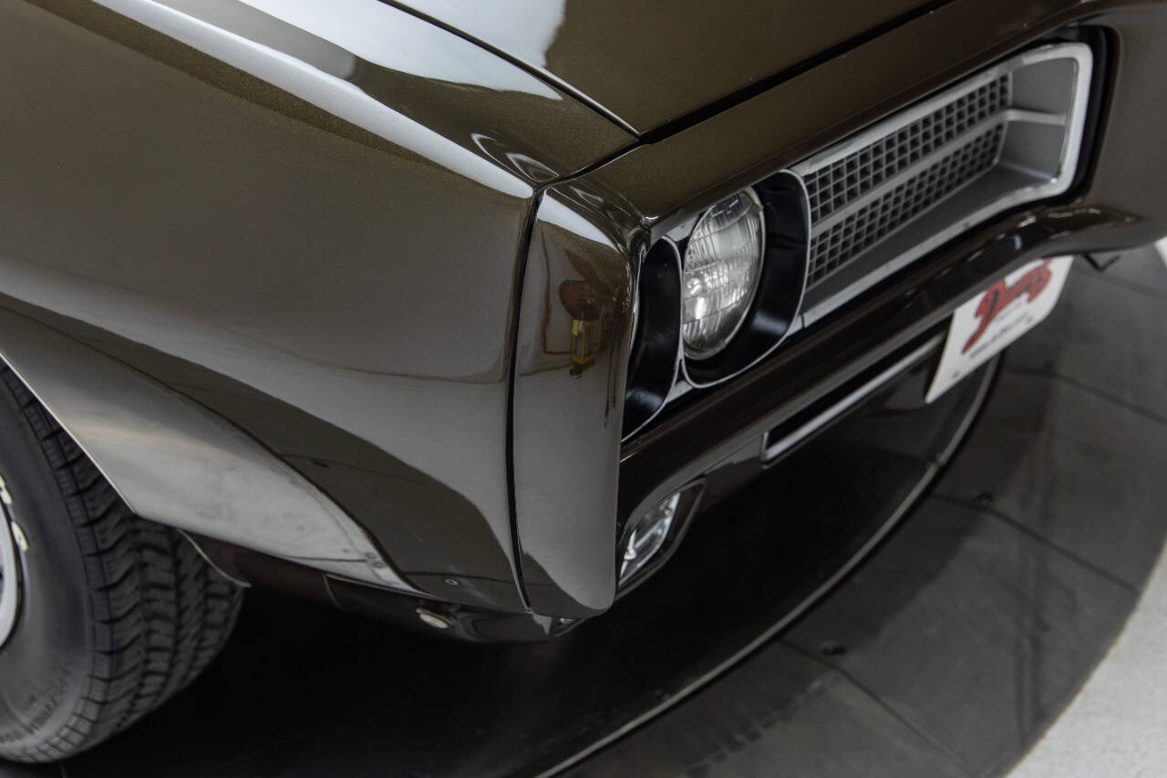 1969 Pontiac GTO 29