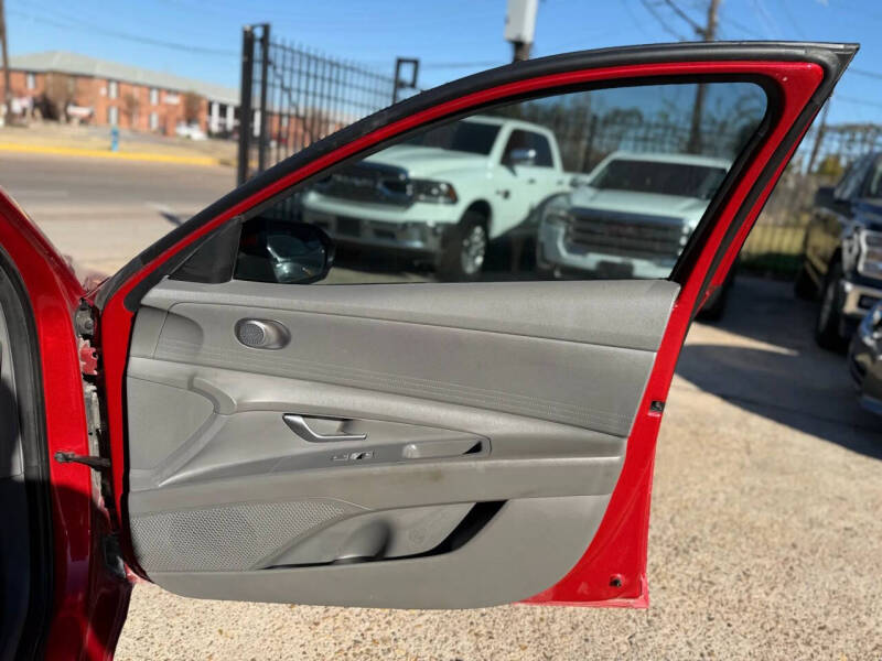 2022 Hyundai Elantra