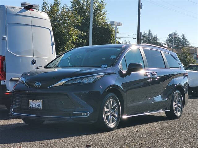 2023 Toyota Sienna