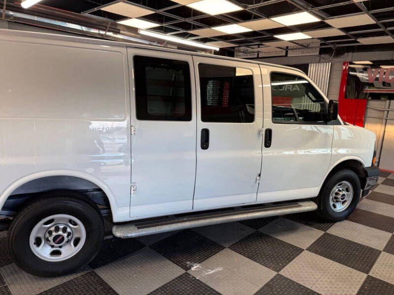 2024 GMC Savana 2500