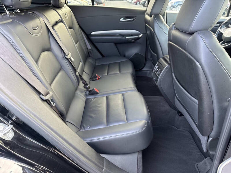 2023 Cadillac XT4 Premium Luxury