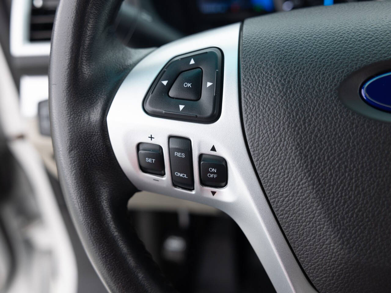 Used Car 2015 Ford Explorer  Xlt Awd 4dr Suv For Sale Under $10,000 In Coal City, Illinois