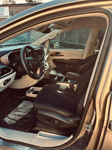 2018 Chrysler Pacifica Touring Plus