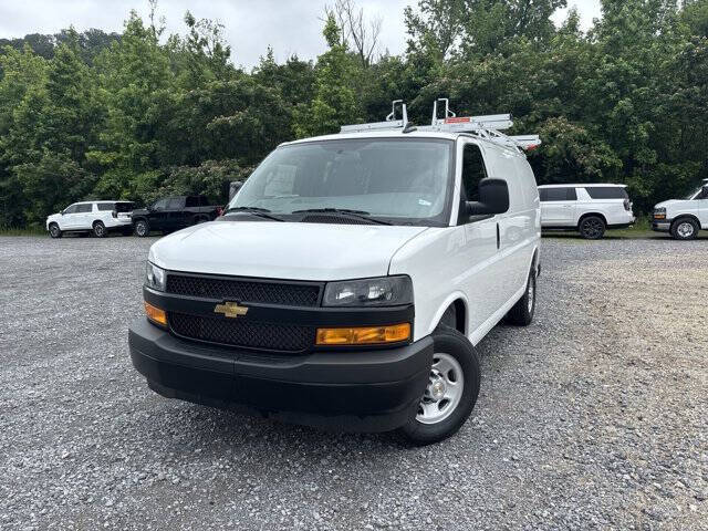 2025 Chevrolet Express 2500