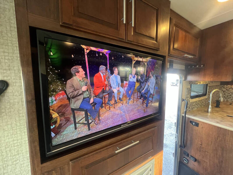 2016 Coachmen RV Encounter