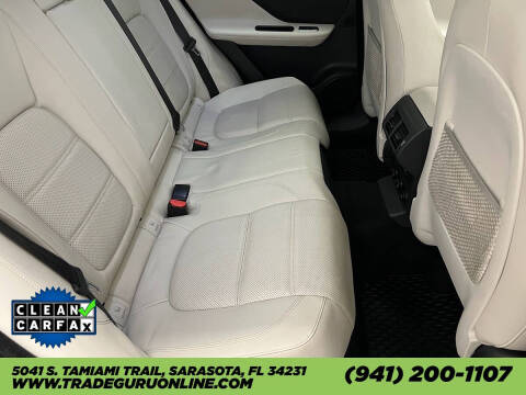 2017 Jaguar F-PACE 35t Prestige