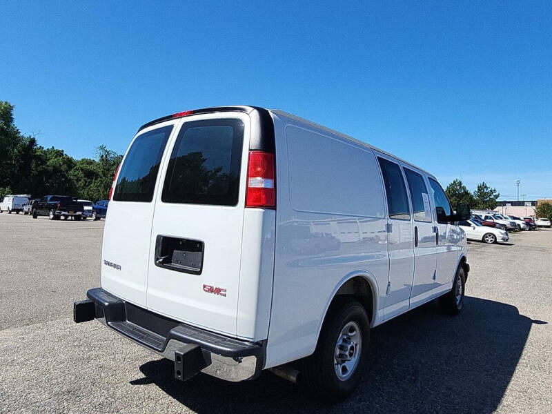 2025 GMC Savana 2500