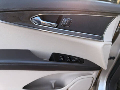 2017 Lincoln MKX Select