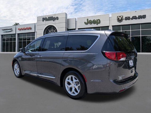 2018 Chrysler Pacifica Touring L Plus