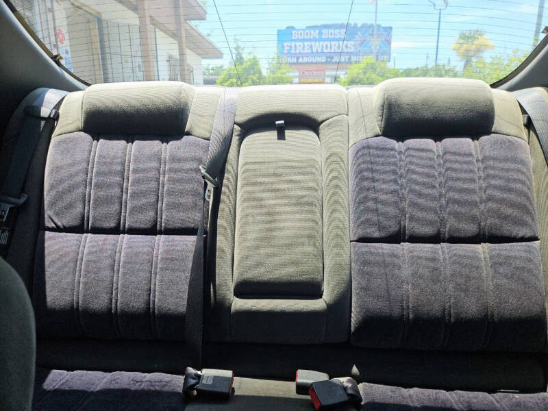 2005 Chevrolet Monte Carlo LS