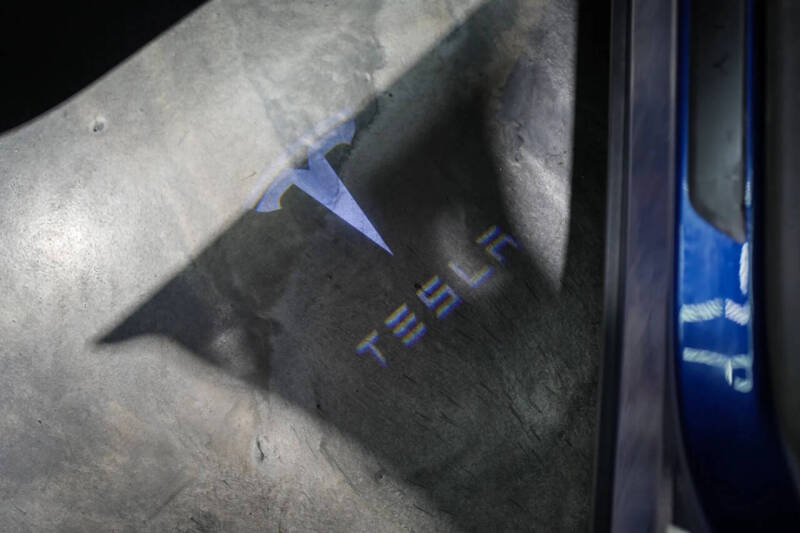 2024 Tesla Model Y Performance