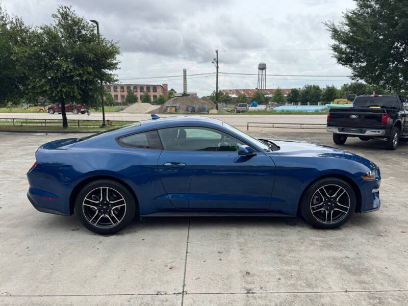 2022 Ford Mustang