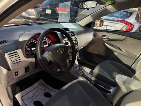 2012 Toyota Corolla LE