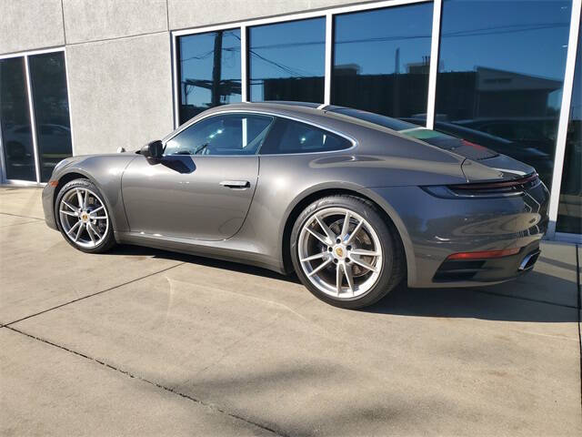 2021 Porsche 911 Carrera