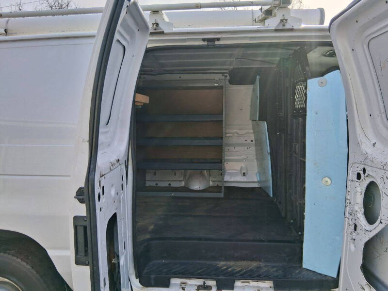 2011 Ford E-Series E-250