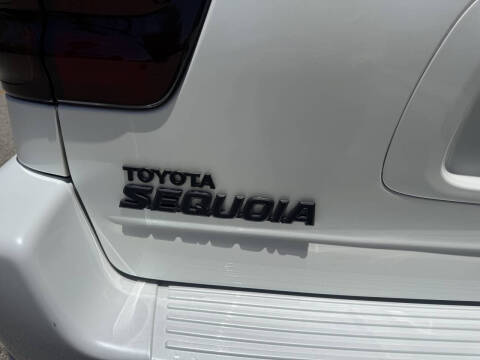 2004 Toyota Sequoia Limited