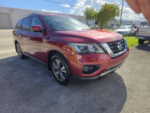2017 Nissan Pathfinder SV