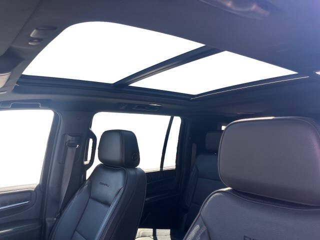 2023 GMC Yukon XL Denali