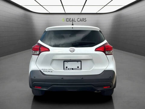 2020 Nissan Kicks S
