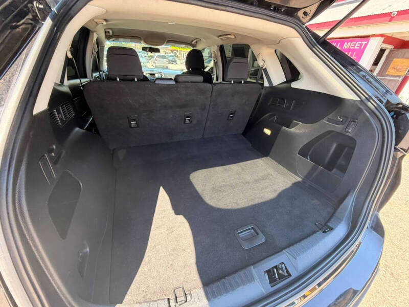 2017 Ford Edge SE