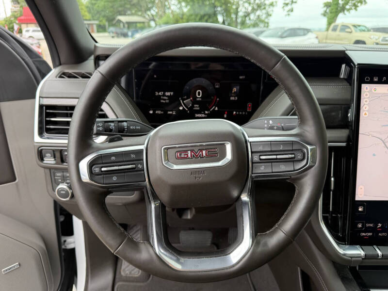 2025 GMC Yukon Elevation