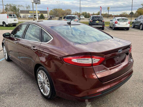 2016 Ford Fusion SE