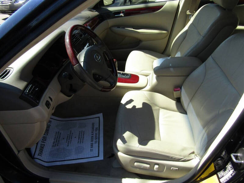 2004 Lexus ES 330