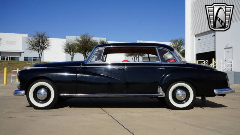 1961 Mercedes-Benz 300-Class