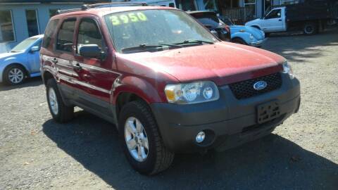 2007 Ford Escape for sale at Peggy's Classic Cars in Oregon City OR