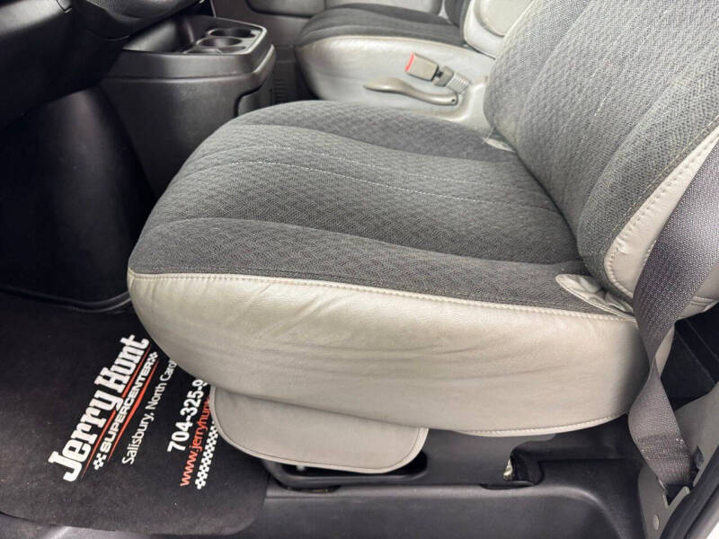 2024 Chevrolet Express 2500