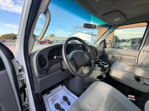 2007 Ford E-Series E-350 SD XLT