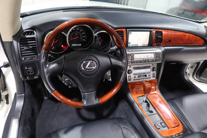 2005 Lexus SC 430
