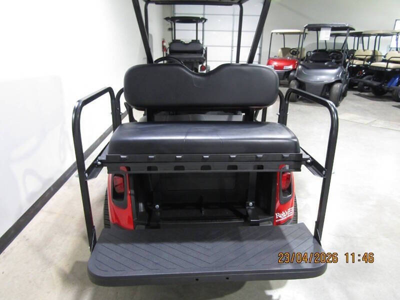 2020 E-Z-GO RXV