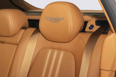 2024 Aston Martin DBX
