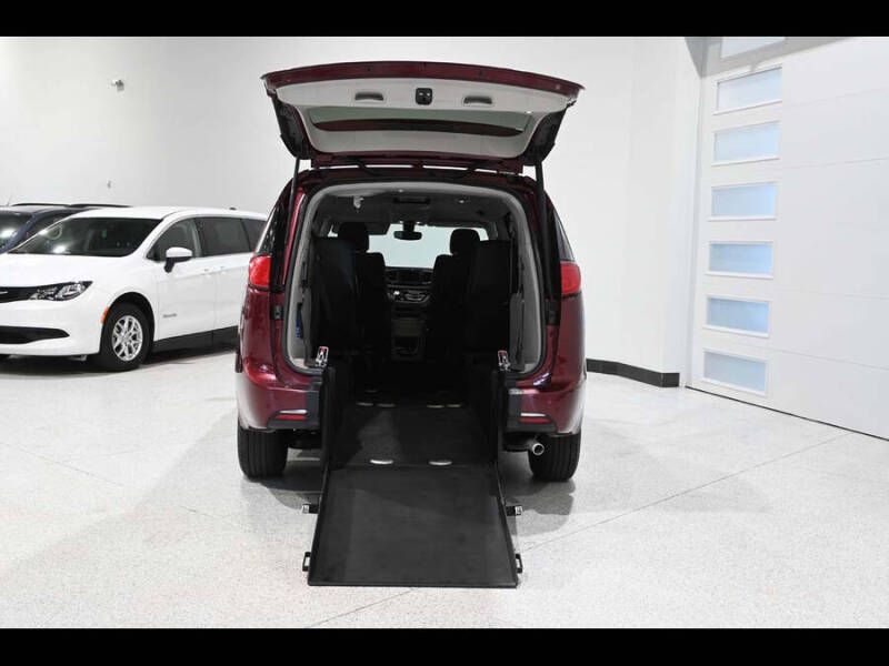 2018 Chrysler Pacifica Touring Plus