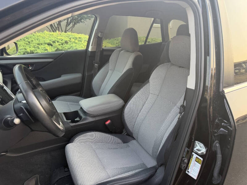 2023 Subaru Outback Premium
