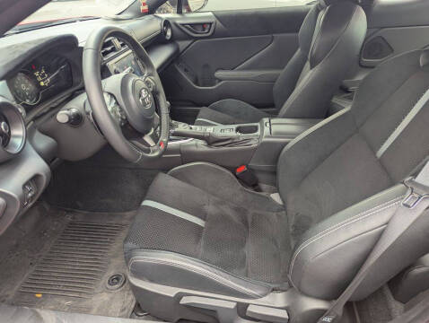 2025 Toyota GR86 Premium