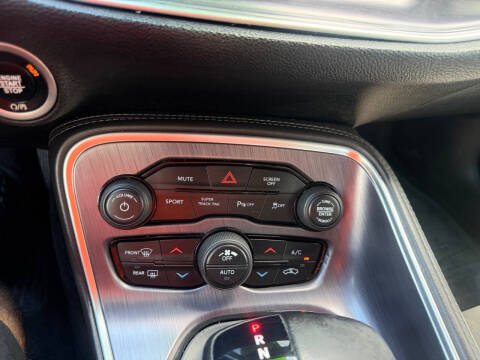 2018 Dodge Challenger SXT